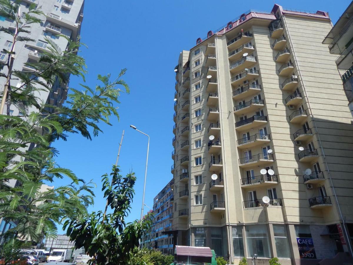 Apartment First Line From Sea Batumi Exterior photo