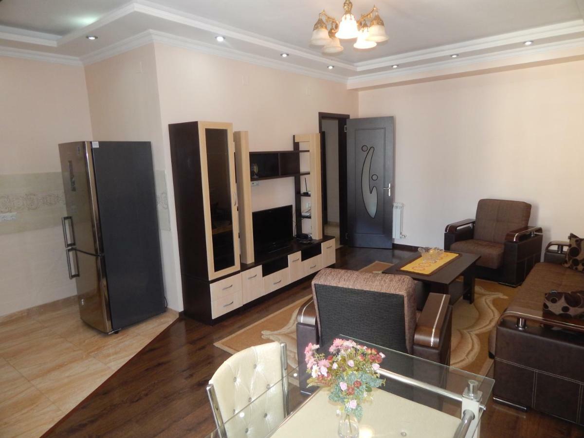Apartment First Line From Sea Batumi Exterior photo